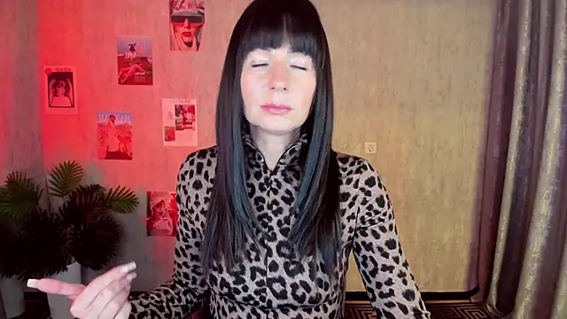 MonicaCheerful online show from 5, 10, 2025