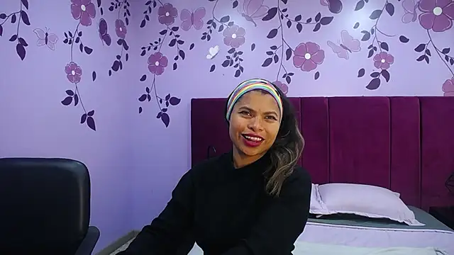 CamiilaReyes online show from 17, 3, 2025