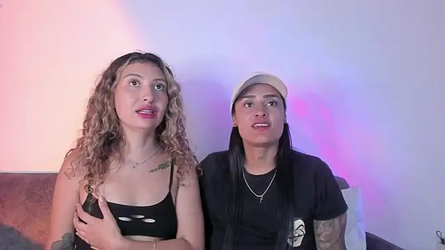 Snapshot of my_melody chatting on 20, 11, 2025 my melody online show from 20, 11, 2025