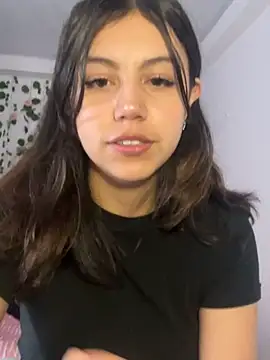 Snapshot of LiLy_kIndly chatting on 14, 11, 2025 LiLy kIndly online show from 14, 11, 2025