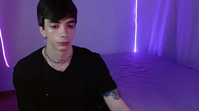 H3ll B0I online show from 2, 2, 2025