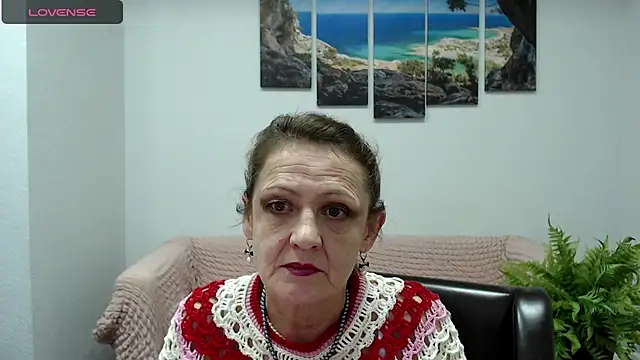 Snapshot of SexyGrandma_ chatting on 4, 2, 2025 SexyGrandma online show from 4, 2, 2025