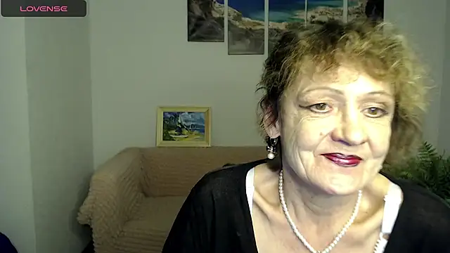 Snapshot of SexyGrandma_ chatting on 8, 2, 2025 SexyGrandma online show from 8, 2, 2025
