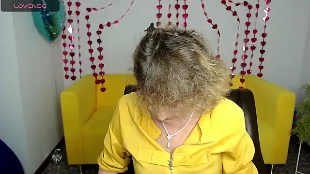 Snapshot of SexyGrandma_ chatting on 13, 2, 2025 SexyGrandma online show from 13, 2, 2025