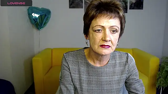 Snapshot of SexyGrandma_ chatting on 22, 3, 2025 SexyGrandma online show from 22, 3, 2025