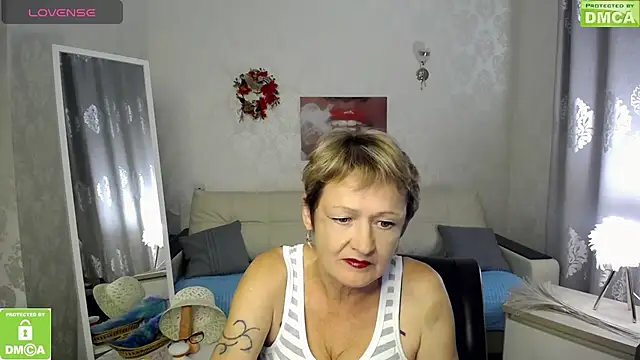 Snapshot of SexyGrandma_ chatting on 16, 9, 2025 SexyGrandma online show from 16, 9, 2025