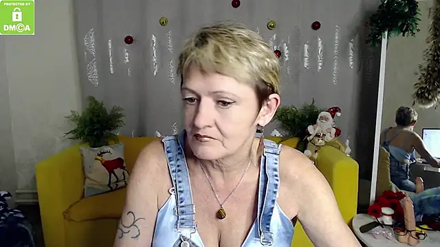 Snapshot of SexyGrandma_ chatting on 13, 12, 2025 SexyGrandma online show from 13, 12, 2025