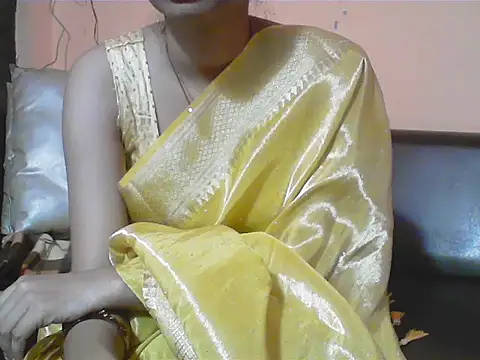 Snapshot of kajal__bhabhi_ chatting on 2, 3, 2025 kajal bhabhi online show from 2, 3, 2025