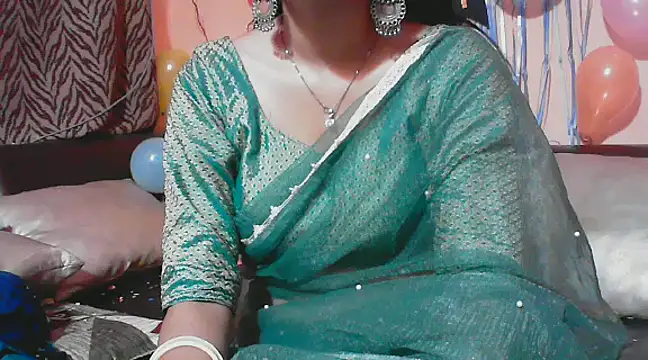 Snapshot of kajal__bhabhi_ chatting on 9, 3, 2025 kajal bhabhi online show from 9, 3, 2025