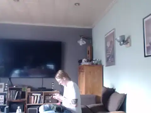 Snapshot of Astrid-Gilbert chatting on 11, 2, 2025 Astrid-Gilbert online show from 11, 2, 2025