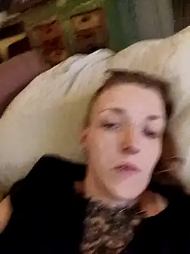 Snapshot of Astrid-Gilbert chatting on 19, 2, 2025 Astrid-Gilbert online show from 19, 2, 2025