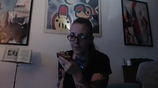 Snapshot of Astrid-Gilbert chatting on 21, 2, 2025 Astrid-Gilbert online show from 21, 2, 2025