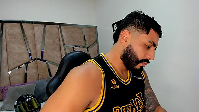 LeandroRusso online show from 11, 3, 2025