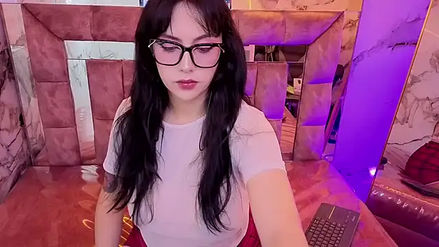 Snapshot of Hela_v chatting on 6, 7, 2026 Hela v online show from 6, 7, 2026