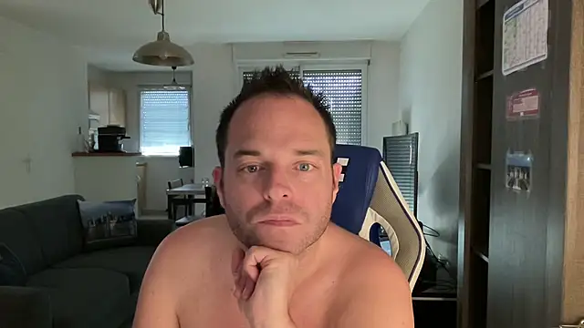 Funnyjul31 online show from 22, 3, 2025