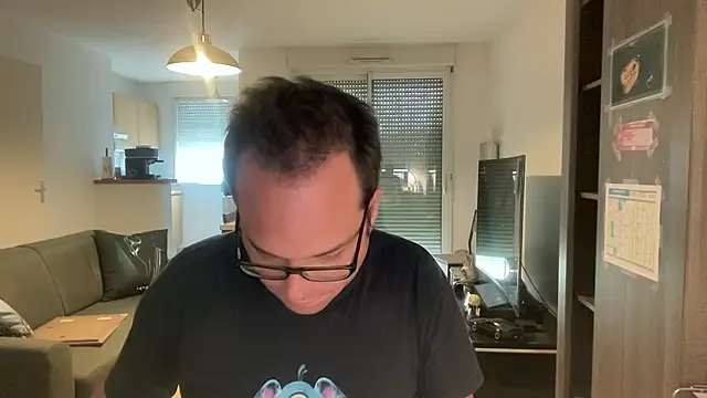 Funnyjul31 online show from 1, 4, 2026