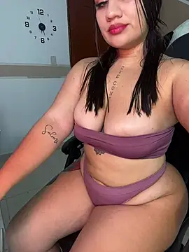 Snapshot of alexa_cf chatting on 8, 2, 2025 alexa cf online show from 8, 2, 2025