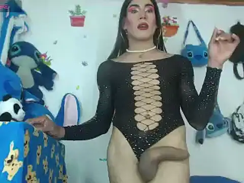 sexy nicoll hot online show from 17, 2, 2025