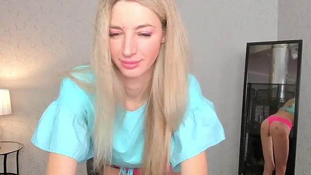 skinnyladyy online show from 28, 2, 2025