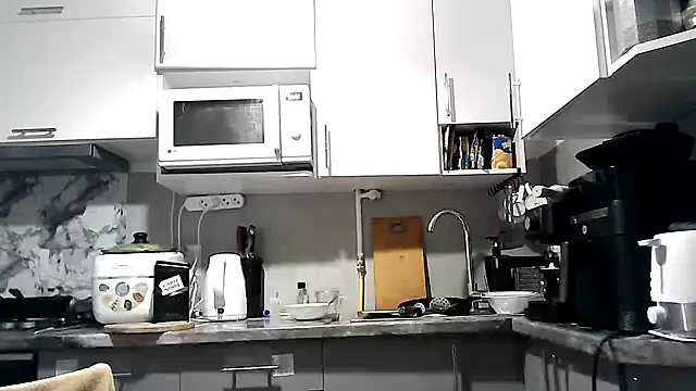 Snapshot of Misssweet_s chatting on 10, 11, 2025 Misssweet s online show from 10, 11, 2025