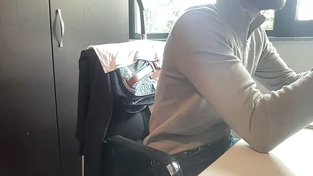 bullyboyy online show from 22, 9, 2025