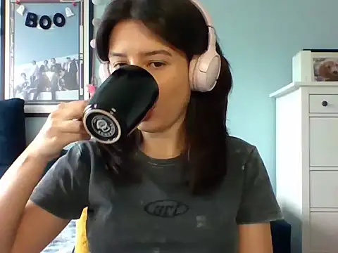 LariceSexy online show from 17, 10, 2025