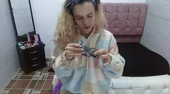 Snapshot of Ariasmithog chatting on 24, 2, 2025 Ariasmithog online show from 24, 2, 2025