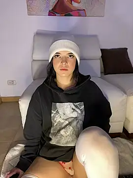 Snapshot of eileensophi chatting on 1, 3, 2025 eileensophi online show from 1, 3, 2025