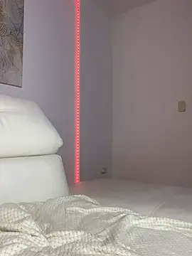 Snapshot of eileensophi chatting on 10, 3, 2025 eileensophi online show from 10, 3, 2025