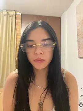 Snapshot of eileensophi chatting on 24, 10, 2025 eileensophi online show from 24, 10, 2025