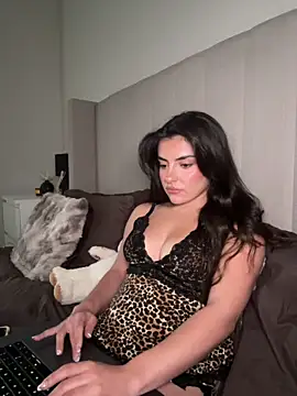 cute carly  online show from 13, 5, 2026