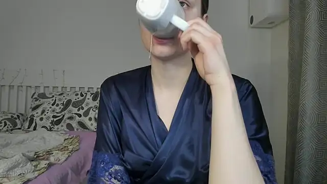 Snapshot of Hustle_Babyy chatting on 13, 9, 2025 Hustle Babyy online show from 13, 9, 2025