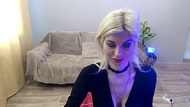 SexyBeatriice online show from 27, 3, 2026