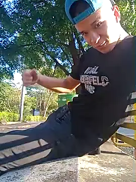 arevalo1124 online show from 13, 9, 2025