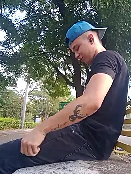 arevalo1124 online show from 18, 9, 2025