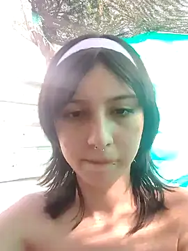 Snapshot of Maiden-Hot chatting on 4, 2, 2025 Maiden-Hot online show from 4, 2, 2025