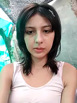 Snapshot of Maiden-Hot chatting on 15, 2, 2025 Maiden-Hot online show from 15, 2, 2025