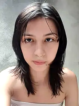 Snapshot of Maiden-Hot chatting on 23, 2, 2025 Maiden-Hot online show from 23, 2, 2025