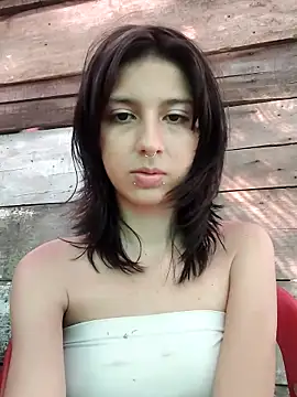 Snapshot of Maiden-Hot chatting on 8, 3, 2025 Maiden-Hot online show from 8, 3, 2025