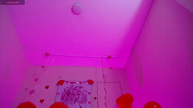 Snapshot of Adri_Gomez_ chatting on 22, 2, 2025 Adri Gomez online show from 22, 2, 2025