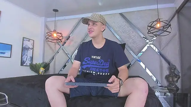 Snapshot of Thomas_May4rs chatting on 24, 2, 2025 Thomas May4rs online show from 24, 2, 2025