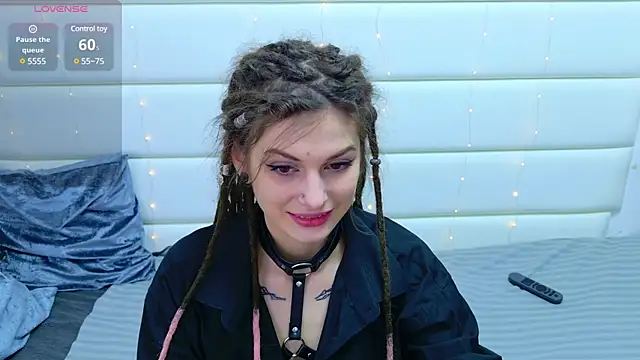 Snapshot of AnTikaMy chatting on 7, 3, 2025 AnTikaMy online show from 7, 3, 2025