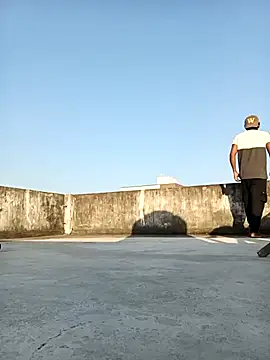 bigcock thick online show from 2, 3, 2025