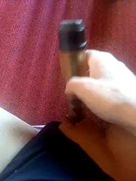 baixinhainsaciavel23 online show from 15, 4, 2026