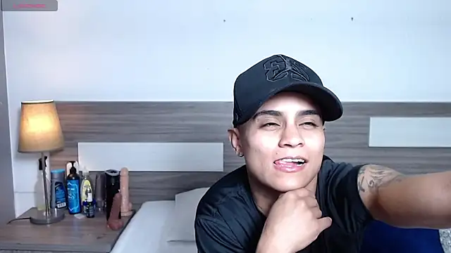 Liiamthompson online show from 9, 1, 2026