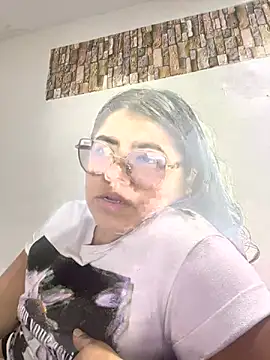 viccky vick online show from 5, 2, 2025