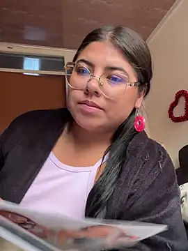 viccky vick online show from 11, 3, 2025