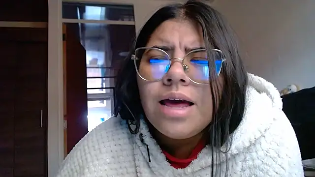 viccky vick online show from 8, 9, 2025