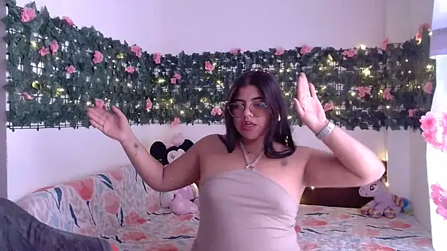 viccky vick online show from 17, 11, 2025