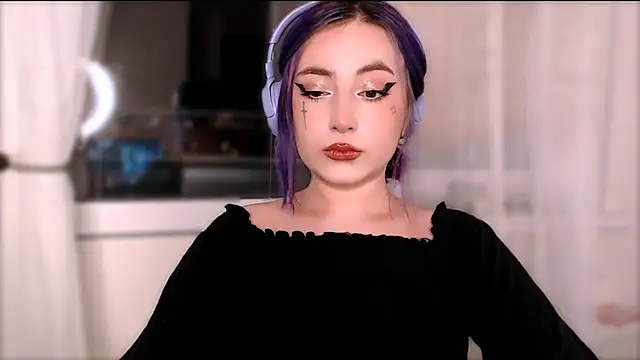 purplewitch online show from 14, 10, 2025